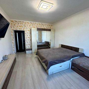 2-х кім Квартира в приватномку секторі 70м  і земля Хотів/Теремки