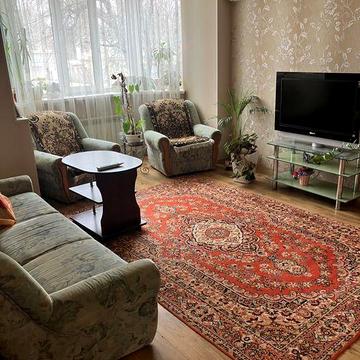 Оренда 3 кімнатноі кв в тихому центрі по вул Гоголя біля Астри