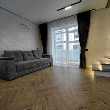 Продам сучасний таунхаус в Агрономічному 0216