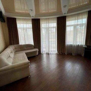 Красивая квартира в сталинке