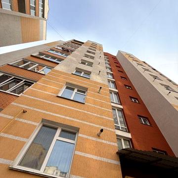 Продаж дворівневої квартири