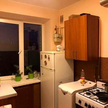 Продаж 1к вул.Яворницького(Будинок меблів) цегла з балконом