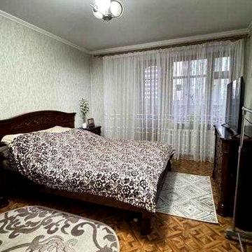 В продажу 3 квартира  укомплектована  -  Черемушки,готові під програми