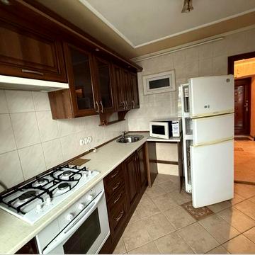 Оренда 1 кімнатної квартири в центрі  міста .