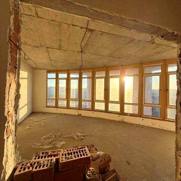 Велика 1 - кімнатна квартира з частковим ремонтом