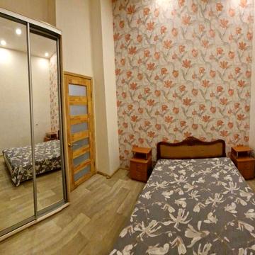 Сдам 1к 8000 возле Кировского сквера