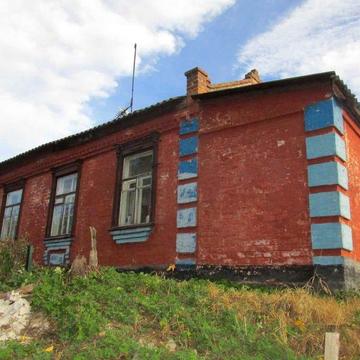 Продам 3\4 будинку з окремим входом по вул. Комунальній у Центрі міста