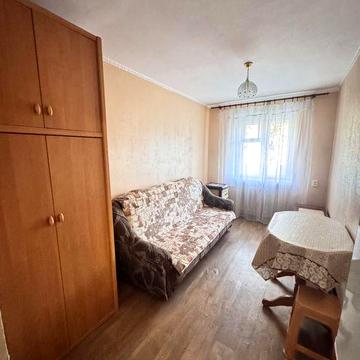 Комната в коммунальной квартире на Варненской/парк Горького