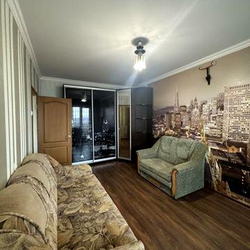 Продажа 1 ком кв, в Металлургическом р-не ( ул Якира)