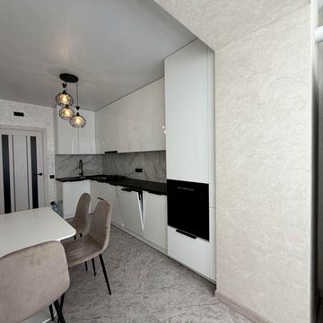 Оренда 1 к квартири біля озера, парку