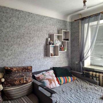 * Тепла та світла кімната у районі Пивзаводу