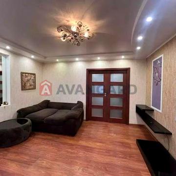 Продам 3к квартиру с ремонтом, 12 квартал, ул. Гладкова