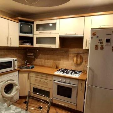 Оренда 2х кімнатної квартири в Олександрівському р-ні (Поштова 57)