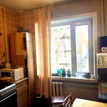 Продам 2-кімнатну квартиру на вул. Йорданська, 9-А, метро Оболонь