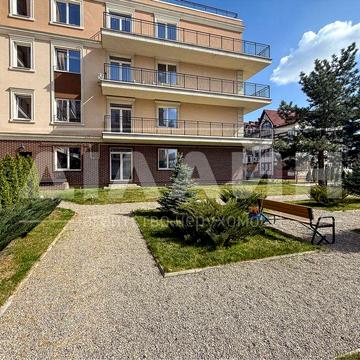 Унікальна квартира  140 м2 з терасою в закритому ЖК ЖК Ренесанс