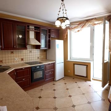 Голосіївський просп. (40-річчя Жовтня), 31 б