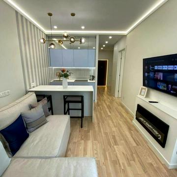 Джона Маккейна вул. (Івана Кудрі), 1-А