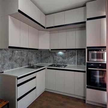 Продам євро 2к квартиру з гардеробом біля Центрального парку