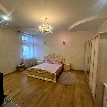 Довгострокова оренда 2к Квартира Пекарська вулиця