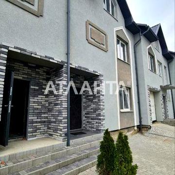 Таунхауз на вул. Горіхова