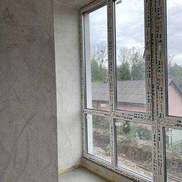 Продам однокімнатну квартиру на Довженка