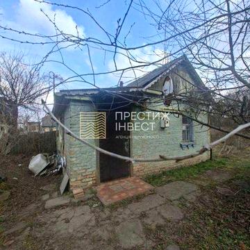 Продаж будинку на 5 сотках землі