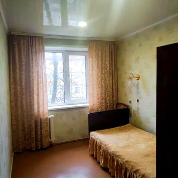 Продам 2-к на пр. О. Поля з роздільними кімнатами. Середній поверх.