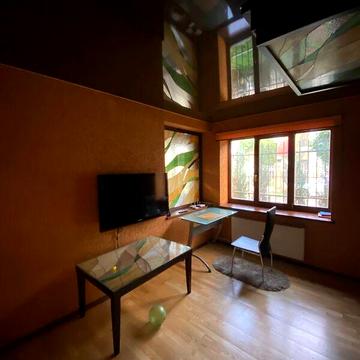 Довгострокова оренда 4к Дім Машиністів вулиця