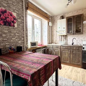 Продається 2кім кв з автономкою на Хлібній