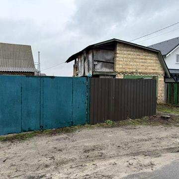 Продаю будинок з земельною ділянкою смт Козин