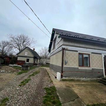 Продається будинок в місті Хотин
