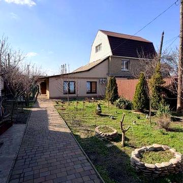 Сдам часть Дома  общий двор