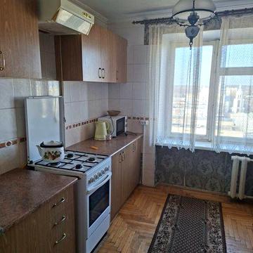 Оренда 2к квартири Вул. Широка