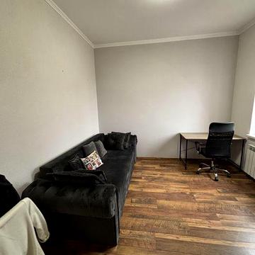 Продаж будинку вул. Маршала Рибалка, +10сот землі, всі комунік.міські