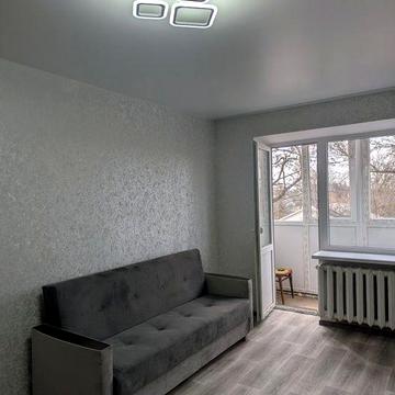 ЗДАМ хорошу ДВОКІМНАТНУ КВАРТИРУ. Вул. Прощенка, 15-б в м. Ніжині.
В М