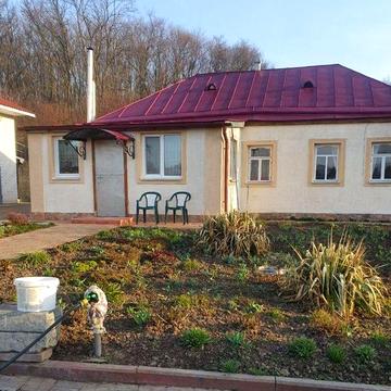 Продажа будинку. 1 година від Києва, поряд ліс, сад, всі комунікації