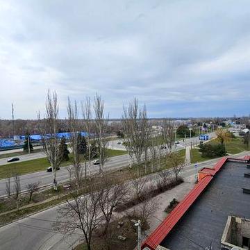 Продам 2 к квартиру ж/м Червоний Камінь біля карєру