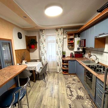 Продаж частини будинку