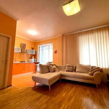 Светлая 2-ком квартира 50м2 в историческом центре Киева