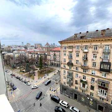 Светлая 2-ком квартира 50м2 в историческом центре Киева