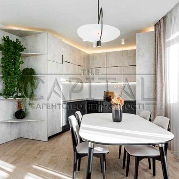 Продажа просторной квартиры 135 м2 в центре  / ЖК Новопечерская вежа