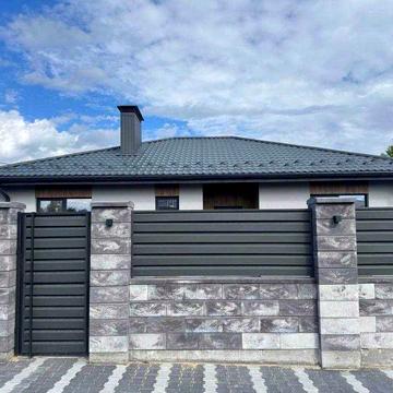 Сертифікат. Будинок побудований із червоної цегли.Газ.