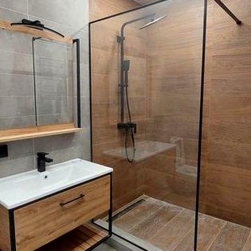 Продаж 2х к.к-ри з ремонтом  в новому будинку