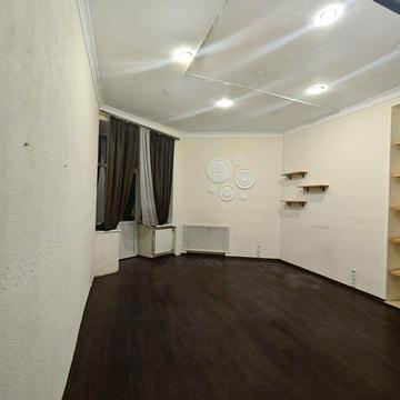 Продаж квартири в центрі міста  Майдан Незалежності вулиця Костельна 9