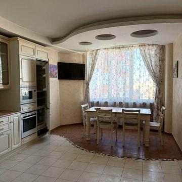 Оренда  2-к квартири по вул. Клінічна 23/25. Без комісії!