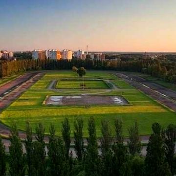 Не така як всі в КадоррСіті! Стильний ремонт та чудовий вид на іподром