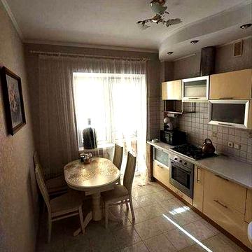 Продам 3-кім.дворівневу кв.110 кв.м, вул.Чорних Запорожців Бровари EM