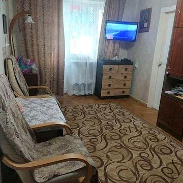 3 комнатная квартира на Черёмушках, Космонавтов вблизи парка