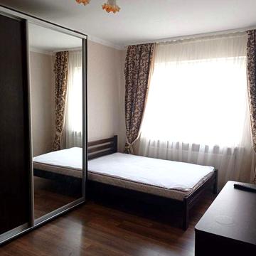 вул. Милославська 2, Генератор є, здам 1 кімн. квартиру.