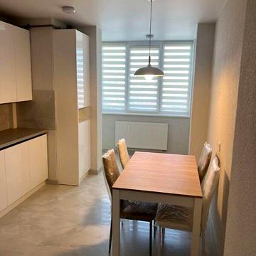 Довгострокова оренда 1к Квартира Ринок площа